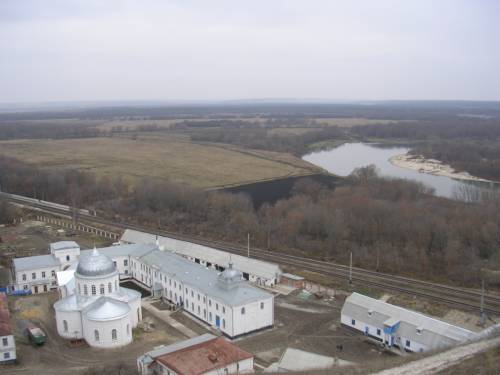 Дивногорье - вид на монастырь